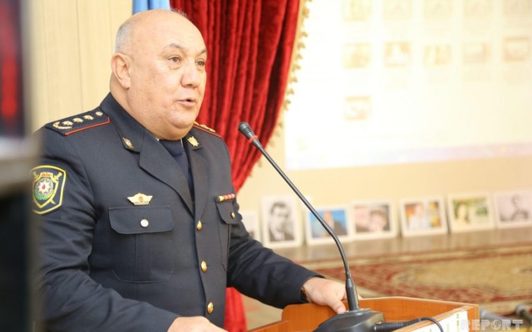 63dd2c4d-0097-3c6a-8749-de280dc2ec65_850