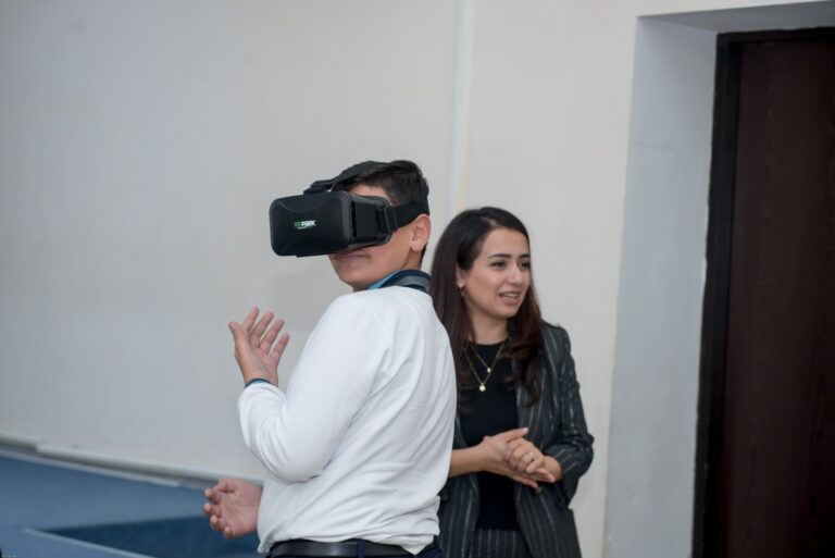 eb98c876-e74a-46fc-b912-ab83e7348d52