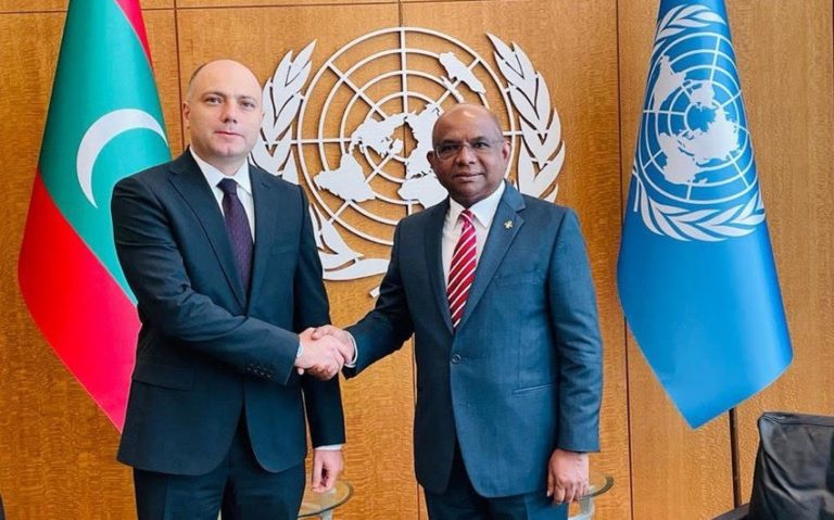 22759b1f-eec0-3bd7-b541-d2a151959c22_850