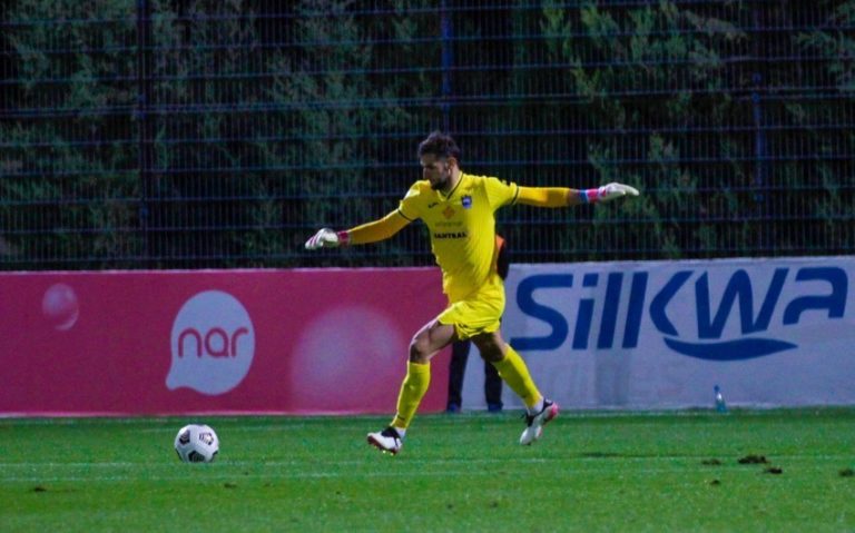 a0cca11b-51bf-37a8-b852-07f3f380ec64_850