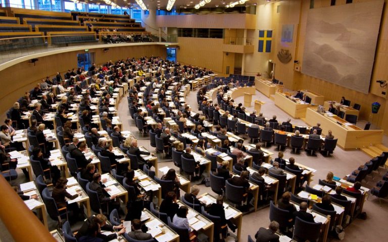 e91db455-248e-3779-b42b-ea4eec921a1a_850