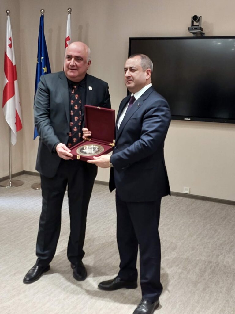 343755830_575620487711410_5011344593613899137_n