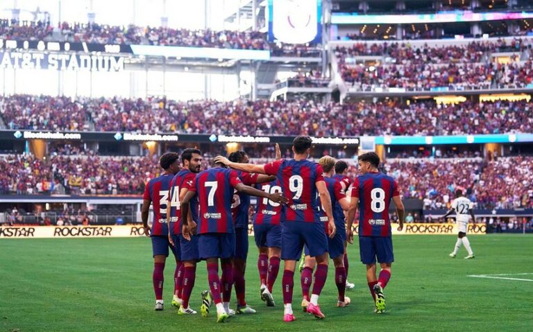 1252d43f-b85b-340d-972c-8337d6c3abd7_850