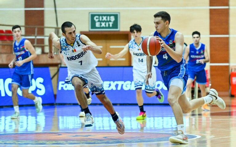 021c212a-75ed-3812-922d-84f5d4b0b2c3_850