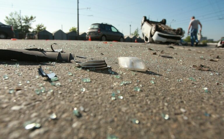 4ea3e318-4ea1-3971-b88f-a2c2a2d41bc2_850