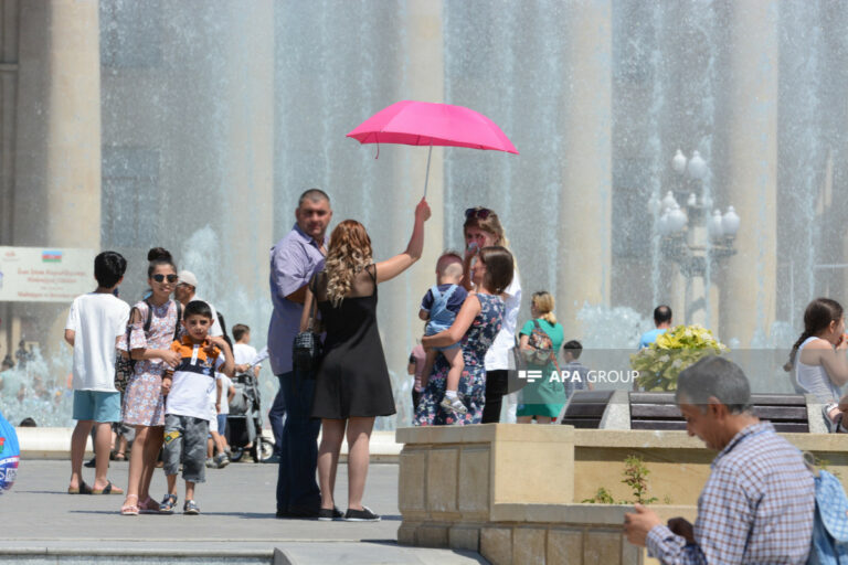 64d73cf577a3d64d73cf577a3e16918274452a2571cf2b9b612319a69c5d14617b48