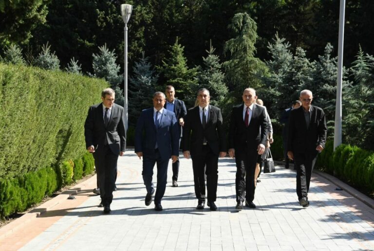 385401388_851958836305615_8584164106949517578_n